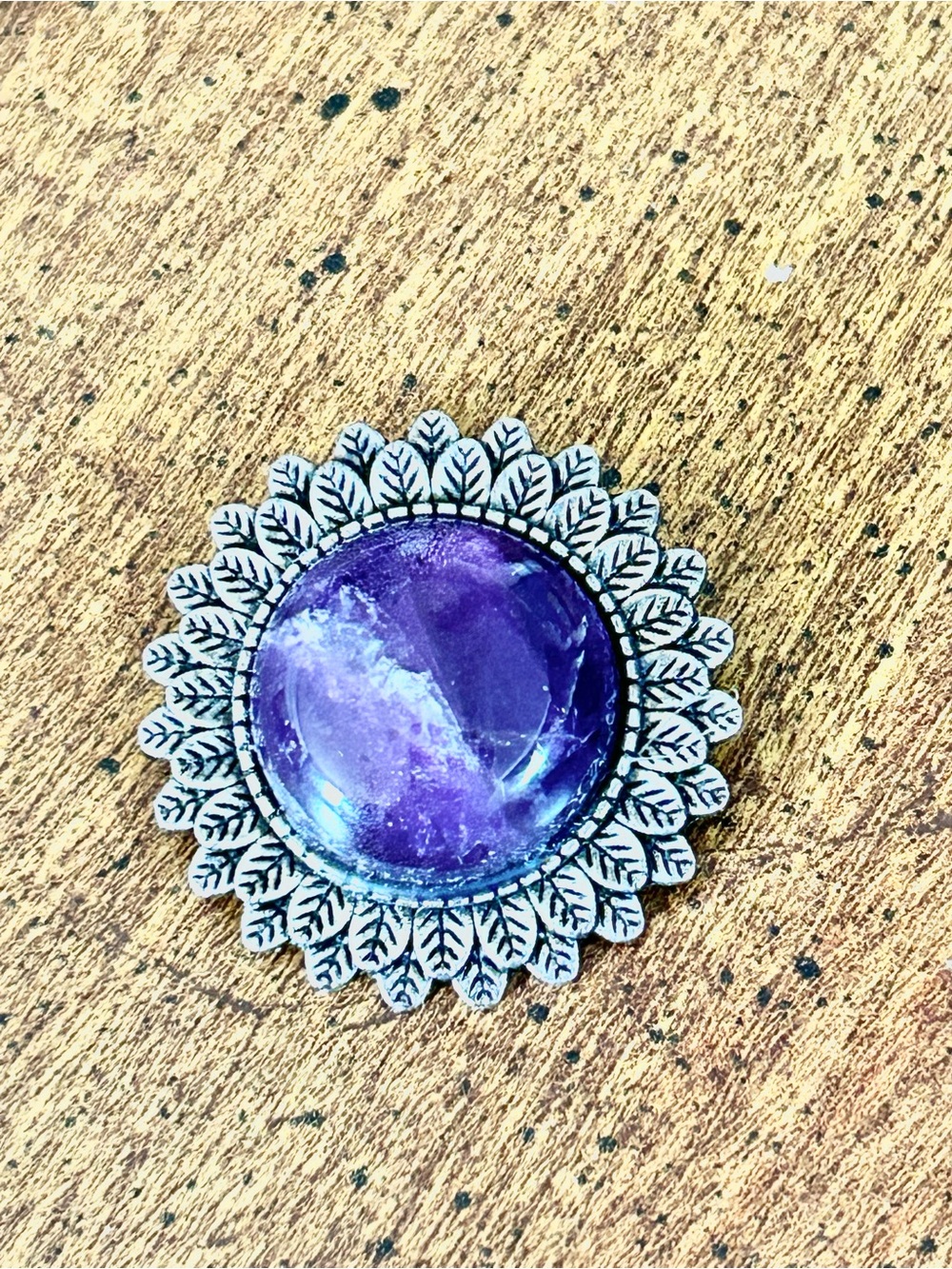 Round Amethyst Flower Antique Silver Tone Leaf Brooch Pin